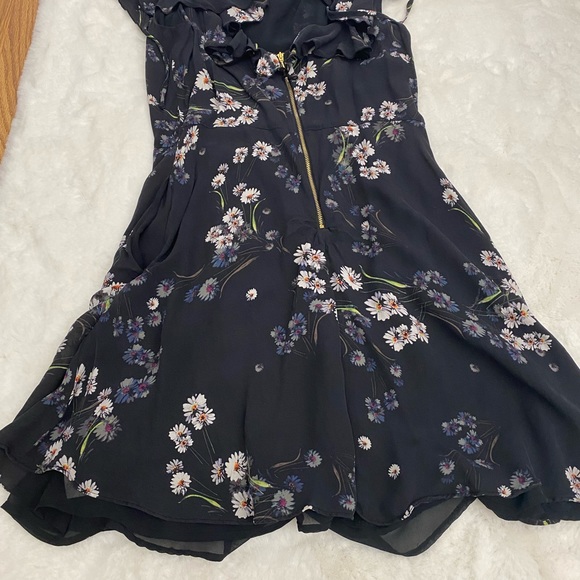 Juicy Couture Floral Flutter Sleeve Dress - Picture 2 of 8